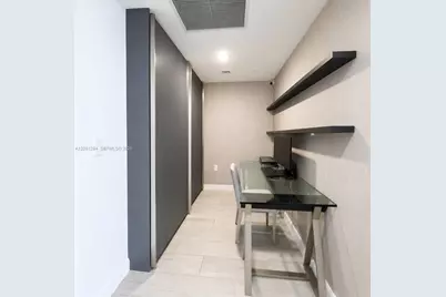 55 SW 9th St #1001, Miami, FL 33130 - Photo 23