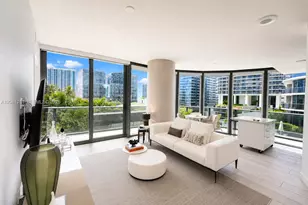 55 SW 9th St, Miami, FL 33130 - Photo 3