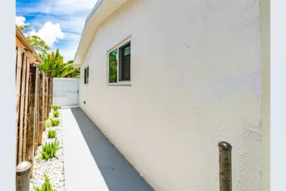 254 SW 4th St, Dania Beach, FL 33004 - Photo 29