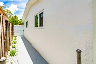 254 SW 4th St, Dania Beach, FL 33004 - Photo 29