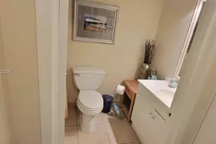 3725 S Ocean Dr, Hollywood, FL 33019 - Photo 5