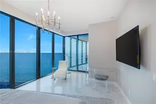 18555 Collins Ave, Sunny Isles Beach, FL 33160 - Photo 11