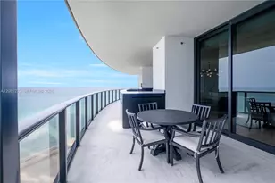 18555 Collins Ave, Sunny Isles Beach, FL 33160 - Photo 21