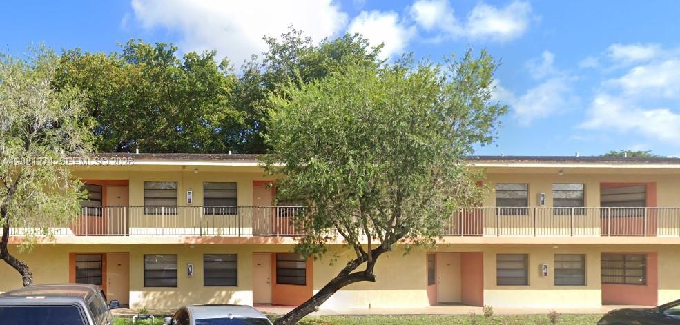 4178 Lakeside Dr #4178 - 4178 Lakeside Dr #4178, Tamarac, FL 33319 Luxury Property | Jose Angel Pina
