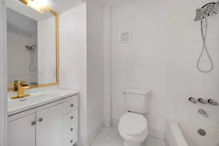 390 NW 86th Ct, Miami, FL 33126 - Photo 15