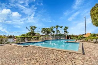 390 NW 86th Ct #803, Miami, FL 33126 - Photo 19