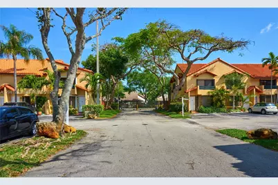 10042 SW 77th Ct, Miami, FL 33156 - Photo 19