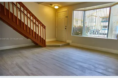 10042 SW 77th Ct, Miami, FL 33156 - Photo 3