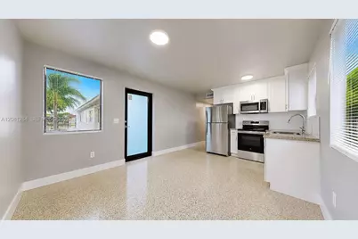 101 W 11th St #5, Hialeah, FL 33010 - Photo 5