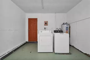3541 NW 7th Pl, Lauderhill, FL 33311 - Photo 31