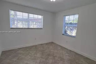 43 Newton Rd, West Park, FL 33023 - Photo 9