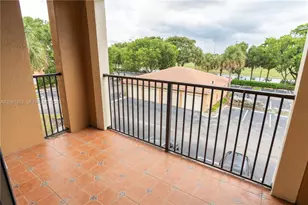 7920 N Nob Hill Rd, Tamarac, FL 33321 - Photo 5