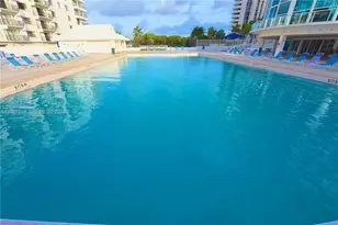 5445 Collins Ave, Miami Beach, FL 33140 - Photo 11
