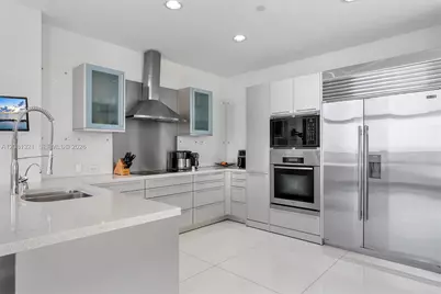 201 Aqua Ave #801, Miami Beach, FL 33141 - Photo 9