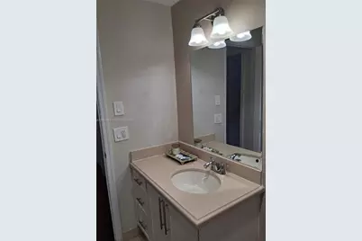 [Address not provided], Hallandale Beach, FL 33009 - Photo 5
