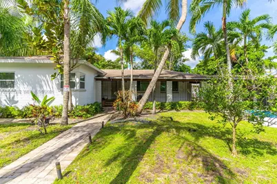 2407 Washington St, Hollywood, FL 33020 - Photo 3