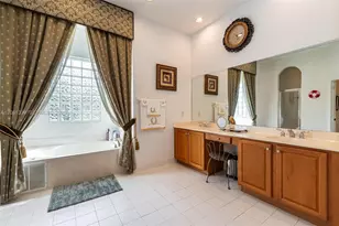 18633 SW 24th St, Miramar, FL 33029 - Photo 27