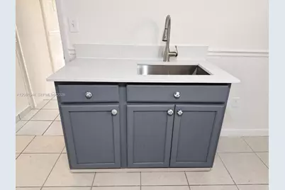 10329 NW 128th Ter #1, Hialeah Gardens, FL 33018 - Photo 5