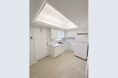 315 NW 32nd St #315, Oakland Park, FL 33309 - Photo 3