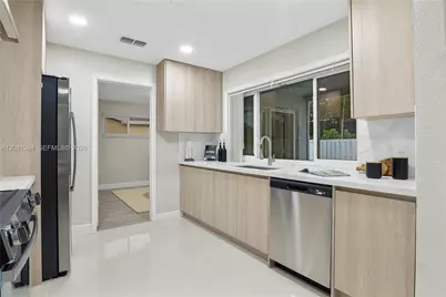11940 NW 29th Mnr, Sunrise, FL 33323 - Photo 21