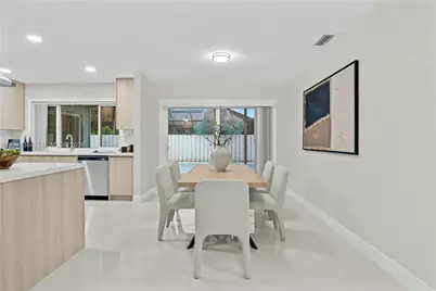 11940 NW 29th Mnr, Sunrise, FL 33323 - Photo 13