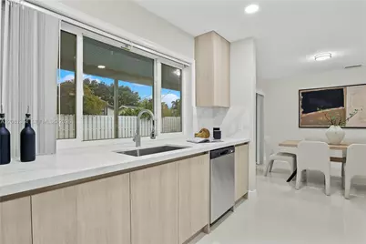 11940 NW 29th Mnr, Sunrise, FL 33323 - Photo 25