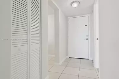 9360 Fontainebleau Blvd #612, Miami, FL 33172 - Photo 7