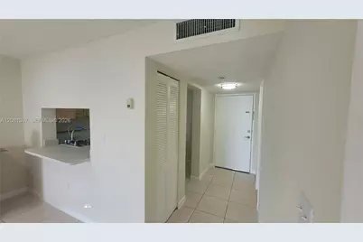 9360 Fontainebleau Blvd #612, Miami, FL 33172 - Photo 9