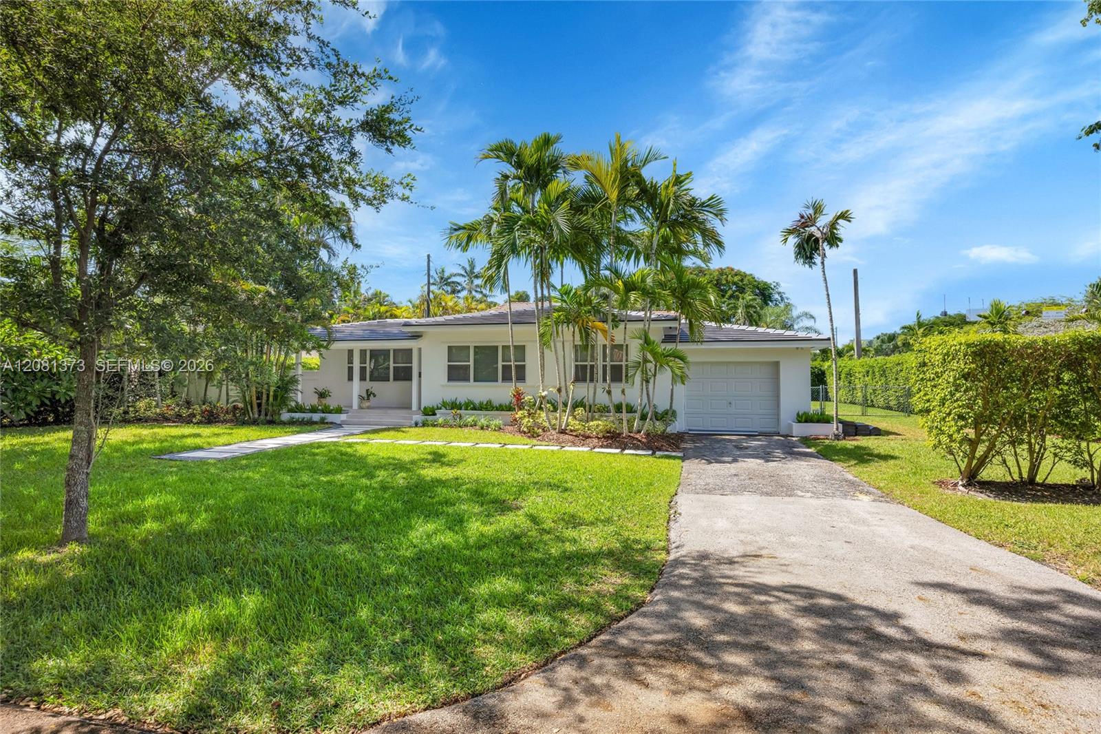 1540 Sarria Ave - 1540 Sarria Ave, Coral Gables, FL 33146 Luxury Property | Jose Angel Pina