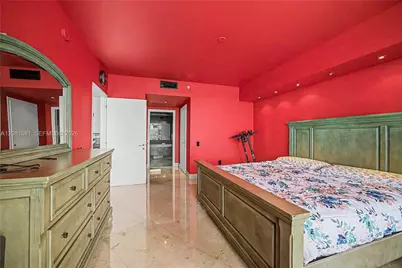 450 Alton Rd #2406, Miami Beach, FL 33139 - Photo 9