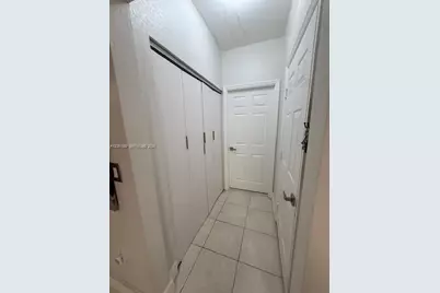 692 NW 170th Ter, Pembroke Pines, FL 33028 - Photo 7