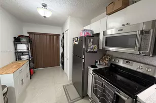 7775 NW 22nd St, Pembroke Pines, FL 33024 - Photo 35