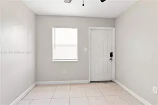2031-2040 Wright, Fort Myers, FL 33916 - Photo 9