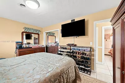 4470 NW 171st Ter, Miami Gardens, FL 33055 - Photo 15
