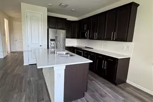 4729 Greenway Dr, Hollywood, FL 33021 - Photo 11