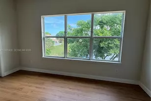 4729 Greenway Dr, Hollywood, FL 33021 - Photo 19