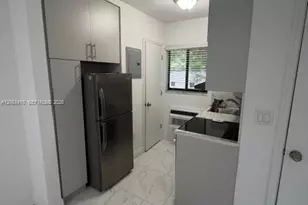 625 SW 5th Ave, Miami, FL 33130 - Photo 7