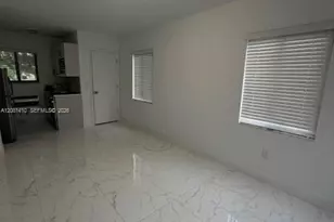 625 SW 5th Ave, Miami, FL 33130 - Photo 9