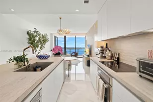 700 NE 24th St, Miami, FL 33137 - Photo 9
