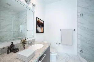 185 SW 7th St, Miami, FL 33130 - Photo 5