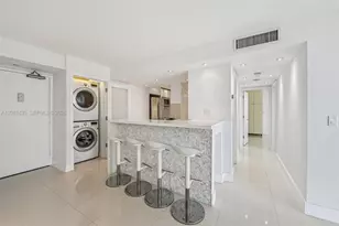 200 SE 15th Rd, Miami, FL 33129 - Photo 17