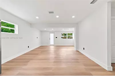 1838 NW 57th St, Miami, FL 33142 - Photo 9