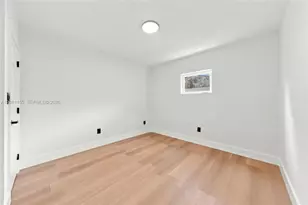 1838 NW 57th St, Miami, FL 33142 - Photo 13