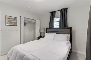 1075 NE 12th Ave, Homestead, FL 33030 - Photo 17