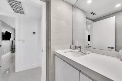9801 Collins Ave #5U, Bal Harbour, FL 33154 - Photo 21