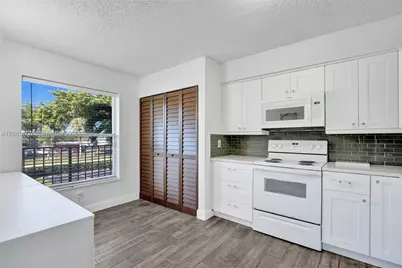 4570 NW 18th Avenue #202, Deerfield Beach, FL 33064 - Photo 5