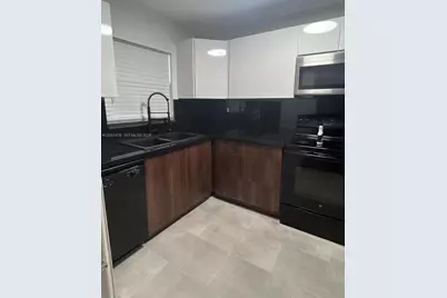 9451 Evergreen Pl #105, Davie, FL 33324 - Photo 5