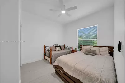 11142 Lakeland Cir, Other City - In The State Of Florida, FL 33913 - Photo 35