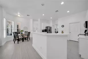 11142 Lakeland Cir, Other City - In The State Of Florida, FL 33913 - Photo 29