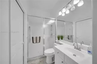 11142 Lakeland Cir, Other City - In The State Of Florida, FL 33913 - Photo 19